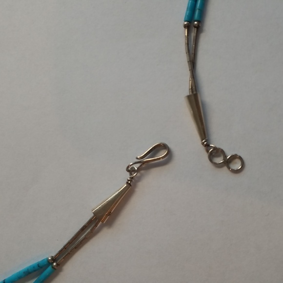 Southwestern Indian Turquoise, Silver , and Bead Animal Fetish Necklace. - Picture 5 of 7